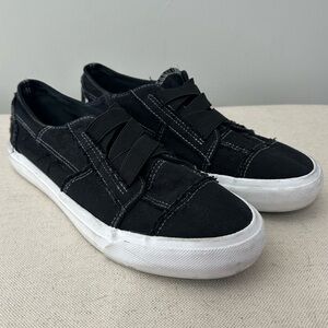 Women’s Blowfish Black Flats